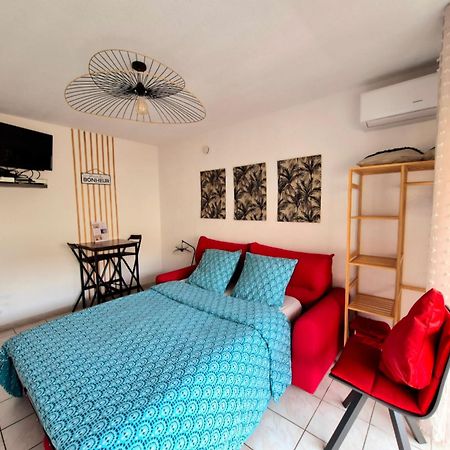 Studio Lucia - Vue Mer แซงเตกูลฟ์ ภายนอก รูปภาพ